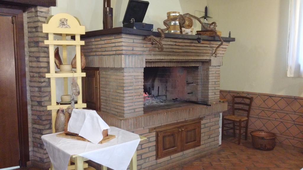Вилла Societa Agricola F.Lli Angelucci Cannara Экстерьер фото